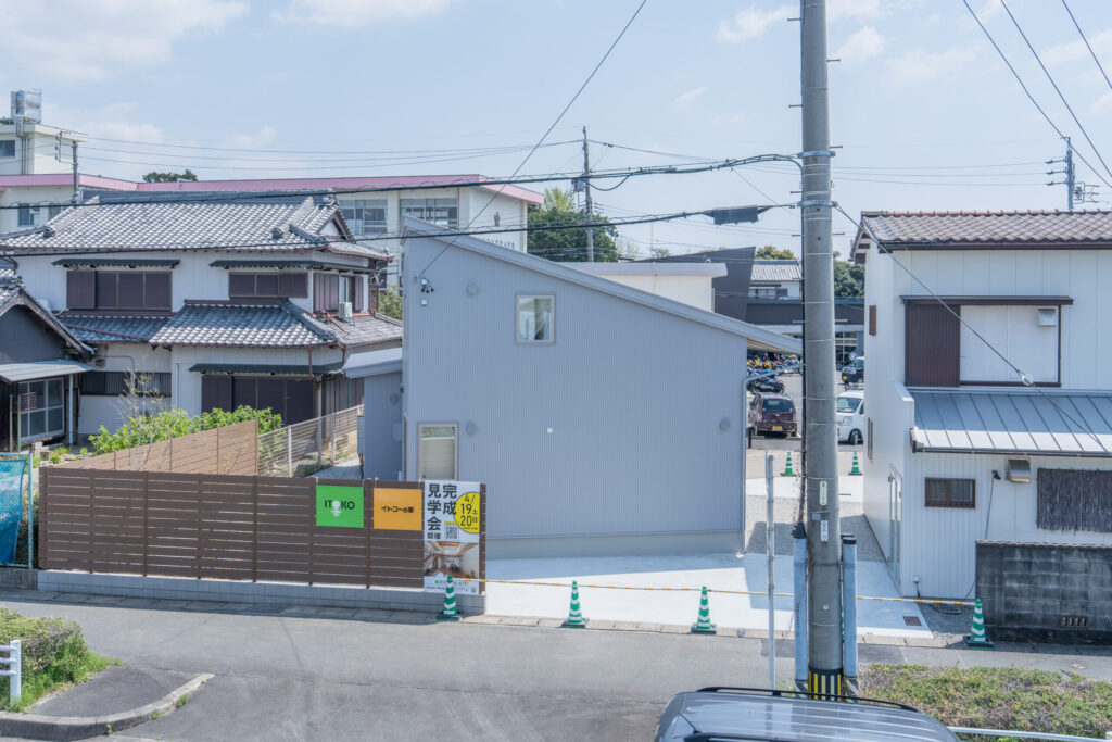 【豊川市】完成見学会レポート: 「シンプルに暮らす平屋」|株式会社イトコー