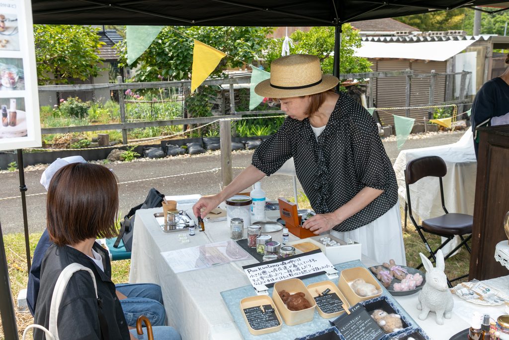 会場で過ごす来場者のみなさん
